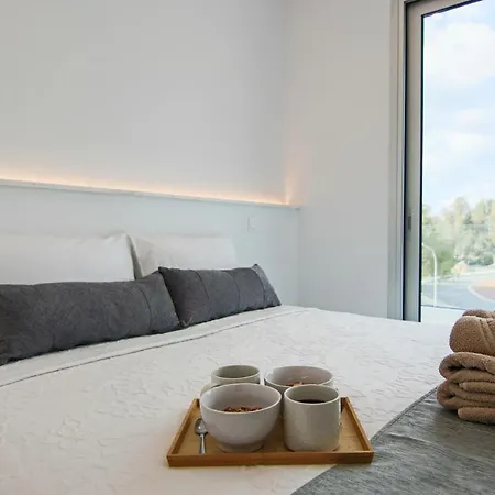 Phaedrus Living - Seaside Executive Flat Harbour 208 アパート *